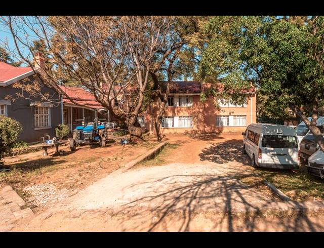 21 BEDROOM HOUSE FOR SALE IN JEPPESTOWN